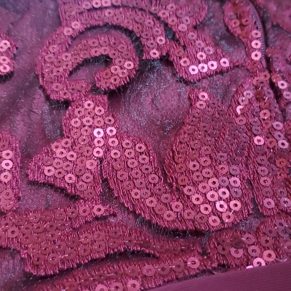 Speechless Burgundy High Neck Sleeveless Sequins Top Size 0 - Picture 4 of 11